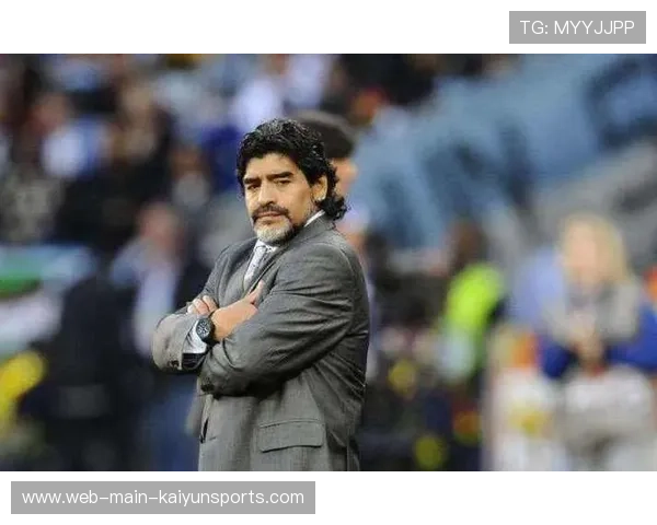 马特乌斯：马拉多纳给比赛带来的魔幻时刻永存，马拉特的所有比赛视频